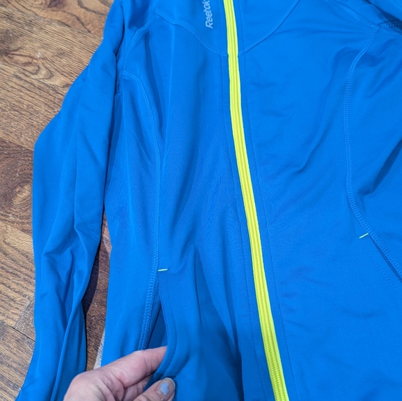 Nwt Reebok Zip Up - Picture 3 of 4
